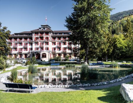 Urlaubstipp für Familien von Good Travel: Sommer im Kurhaus Bergün in Graubünden, Schweiz // HIMBEER
