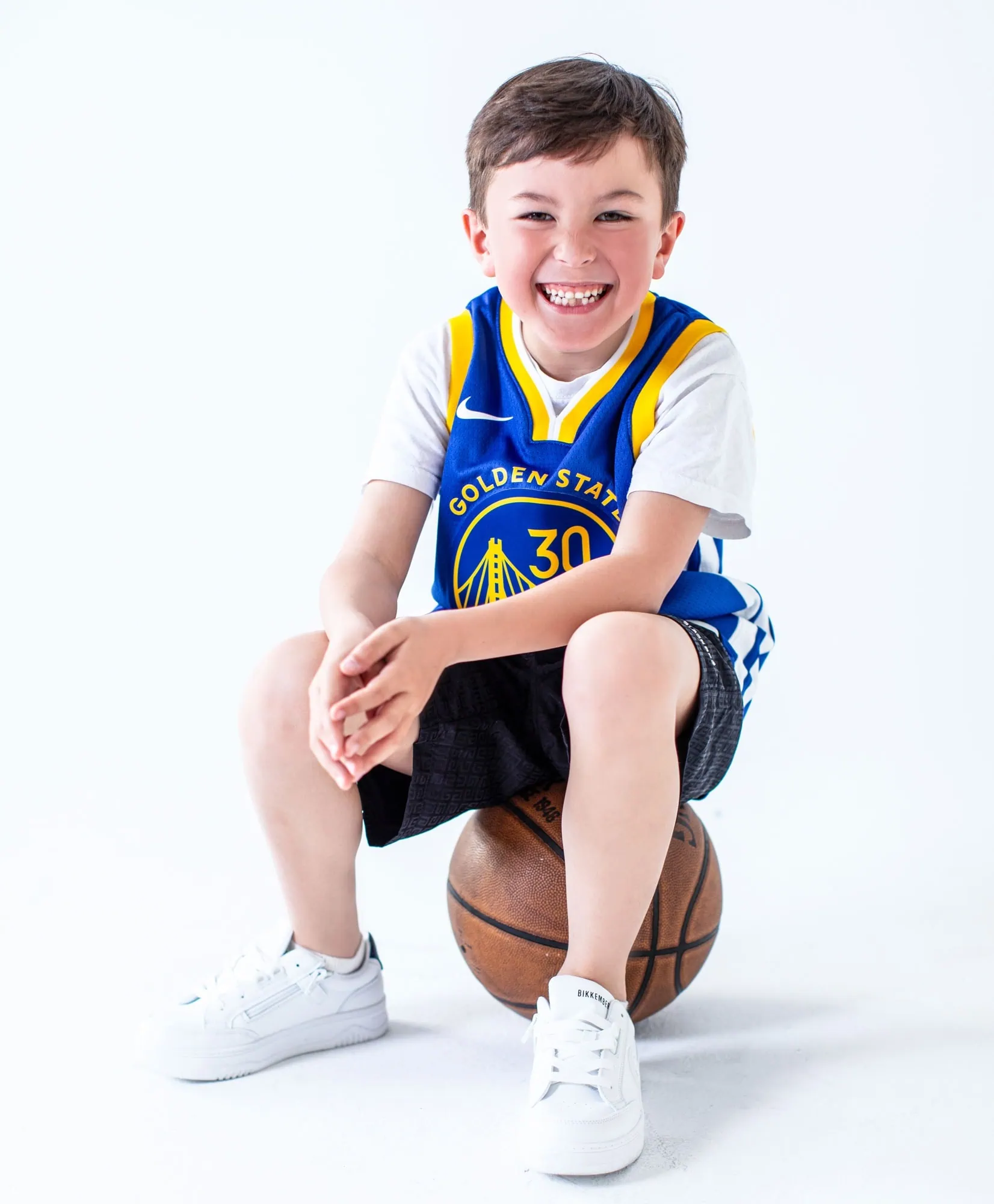 Kindersport: Benedikt spielt Basketball // HIMBEER