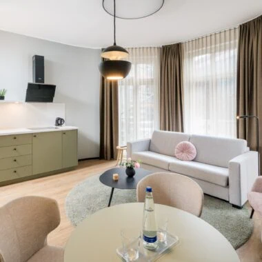 Familienfreundliches Hotel in München – zentrale Lage: KOOS Hotel & Apartments // HIMBEER