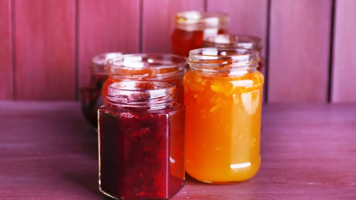 Rezept: Fruchtige Marmelade kochen – selber Marmelade aus frischen Früchten einkochen // HIMBEER