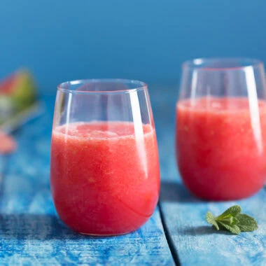 Erfrischende Wassermelonen-Limonade // HIMBEER