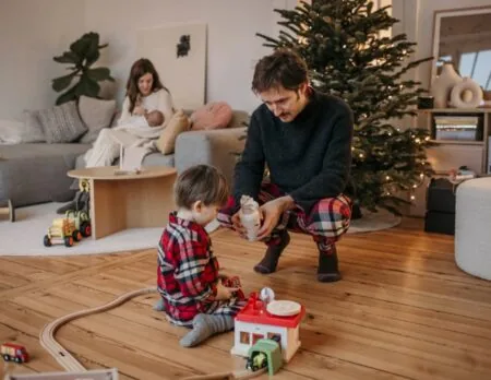 Advents-Fototipps: Wie ihr schöne Bilder von Kindern im Winter macht – Tipps zum Fotografieren von Cindy und Kay Fotografie: Mit Kerzenlicht fotografieren // HIMBEER