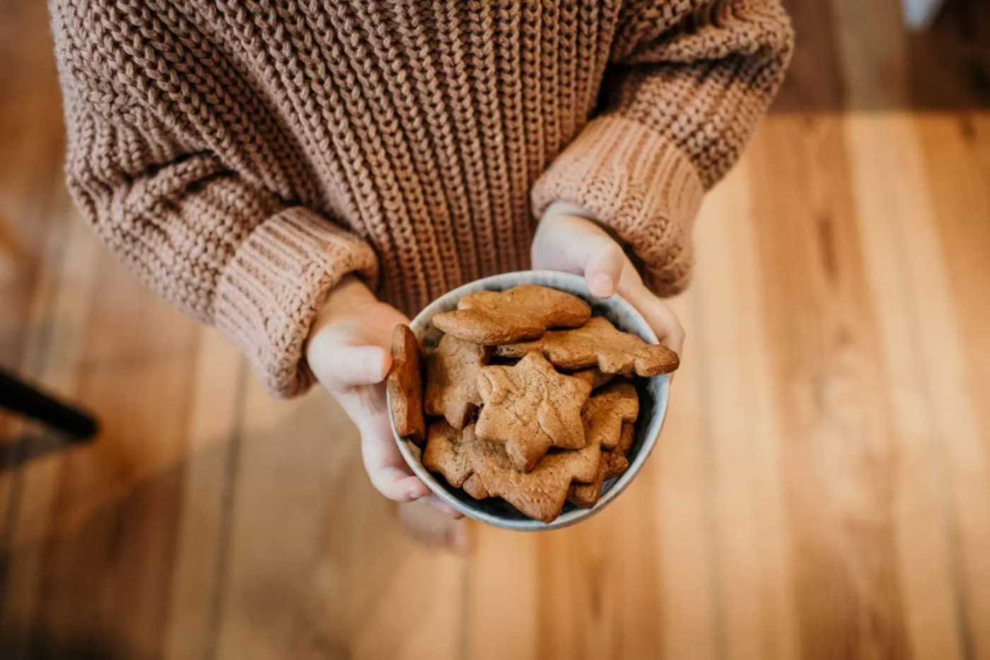 Advents-Fototipps: Wie ihr schöne Bilder von Kindern im Winter macht – Tipps zum Fotografieren von Cindy und Kay Fotografie: Achtet auf die Details // HIMBEER