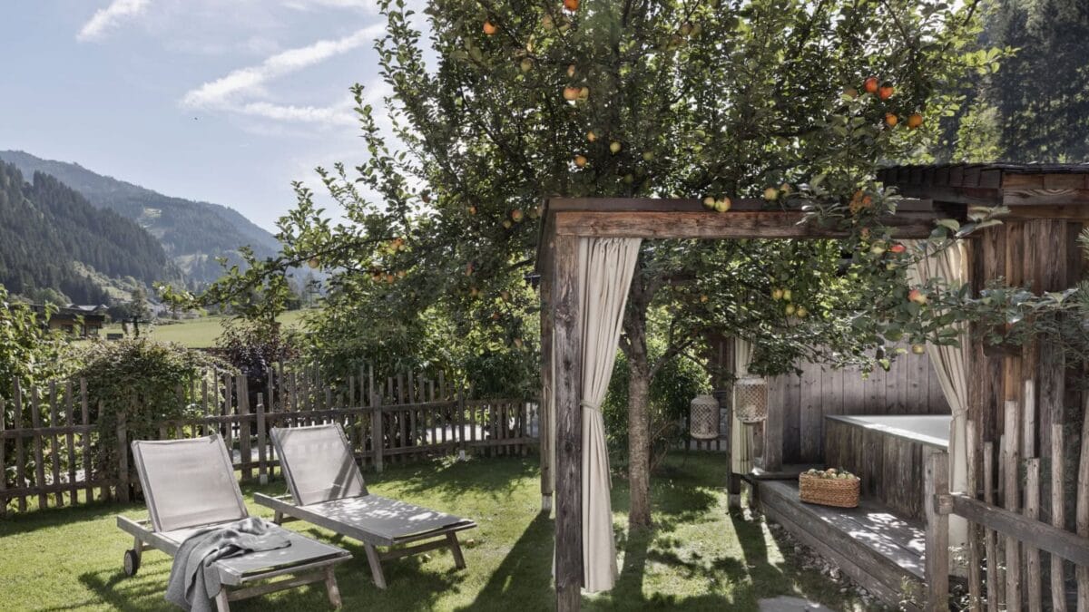 Für kleine Abenteurer und große Träumer: Chalet-Urlaub mit Familie am Bauernhof im Feriendorf Holzleb’n // HIMBEER
