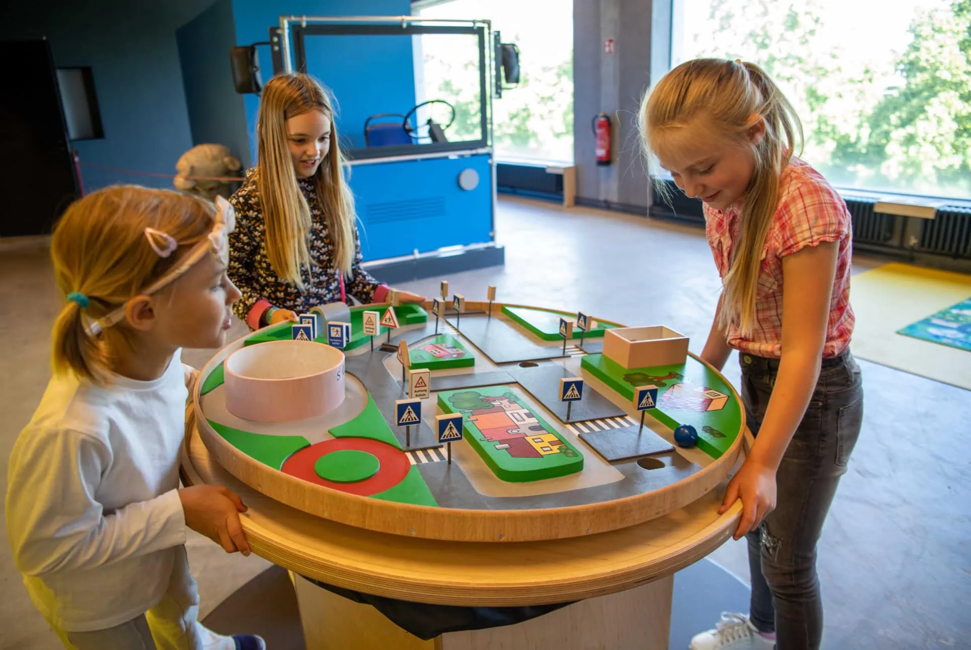 Familien-Freizeit-Tipps für dieses Wochenende (KW 06) mit Kindern in München: Unterwegs in meiner Stadt, Kindermuseum München // HIMBEER