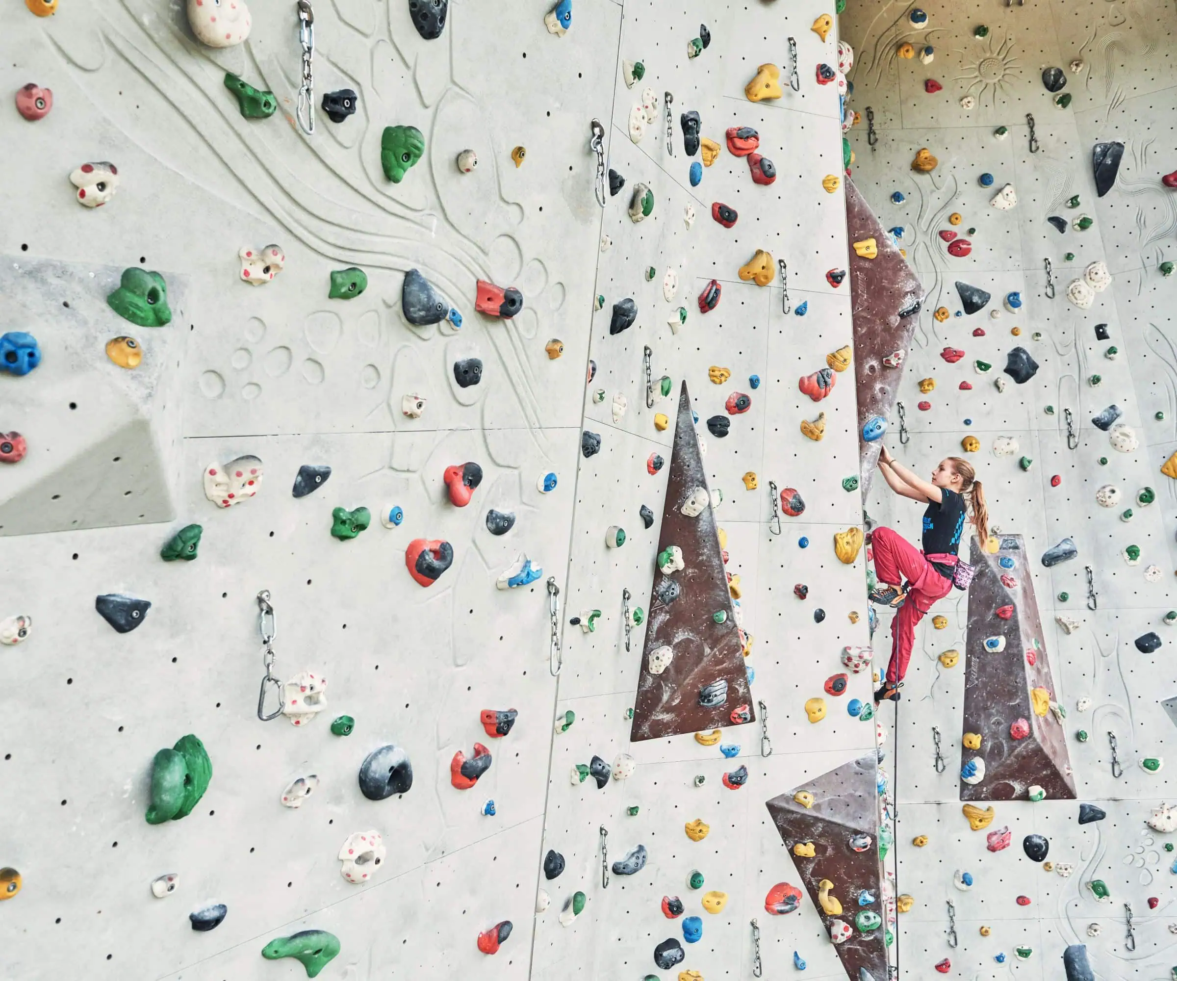 Top Boulder- und Kletterhallen in München für Kinder: DAV Kletter- und Boulderzentrum Thalkirchen // HIMBEER