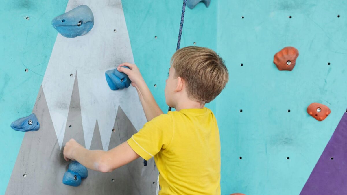 Top Boulder- und Kletterhallen in München für Kinder // HIMBEER