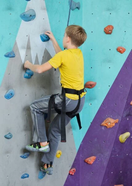 Top Boulder- und Kletterhallen in München für Kinder // HIMBEER