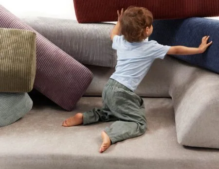 Getestet: Das Schlafsofa „Levi“ von Snooze Project im HIMBEER-Test