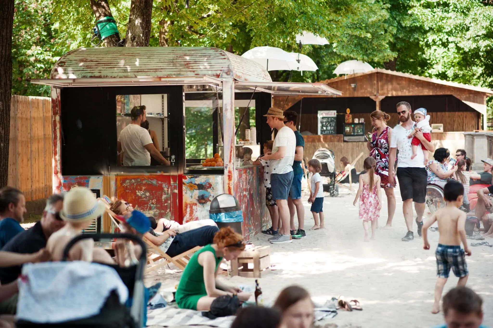 Feste und Festivals im Juni: Kulturstrand // HIMBEER