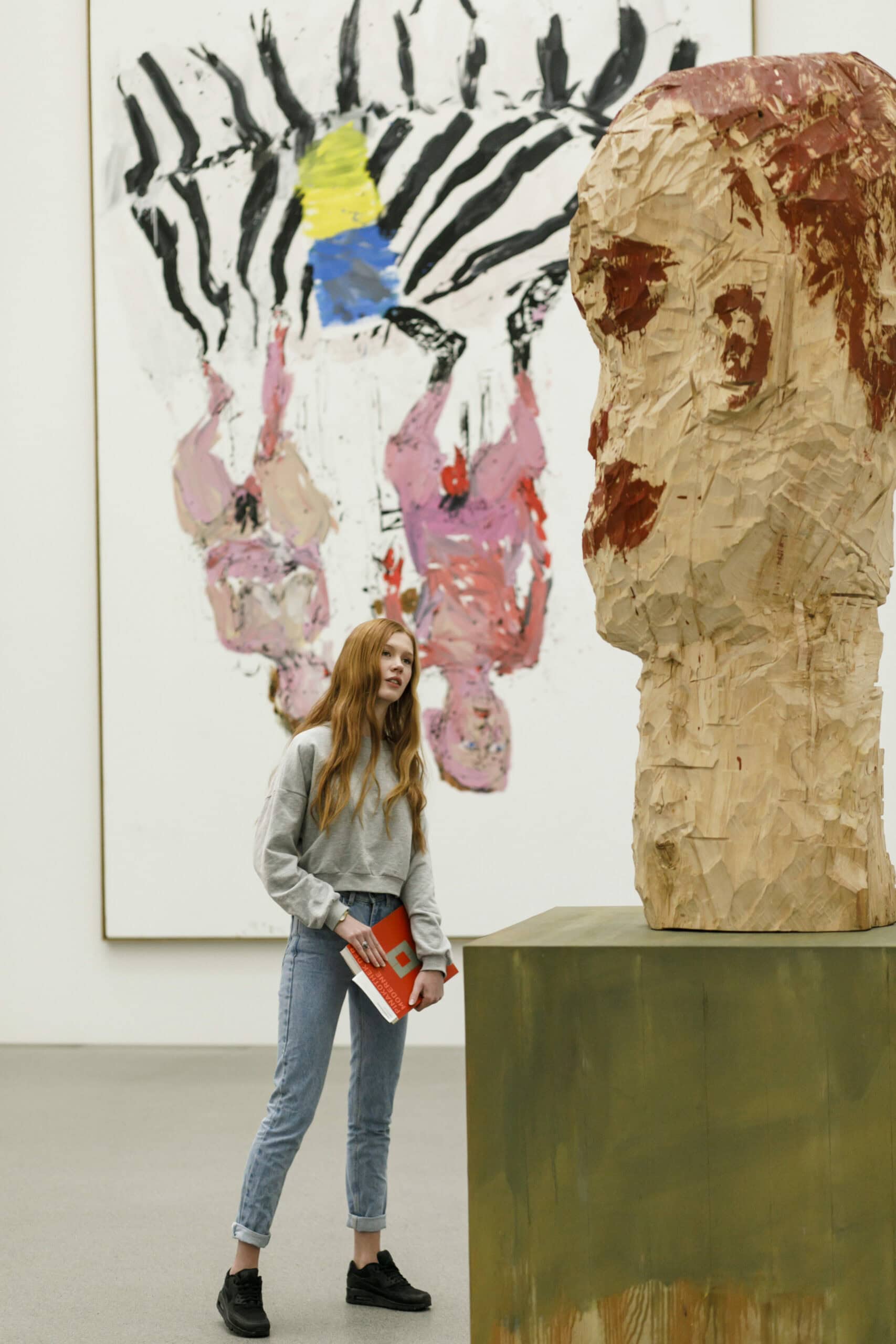 Sommerferienkurse im Museum in München 2025: Pinakothek der Moderne, Ferienworkshop // HIMBEER