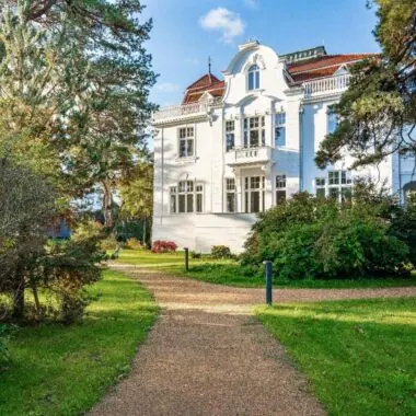 Good Travel-Tipp für Familien: Pineblue Villas auf Usedom – Urlaub an der Ostsee mit Kindern: Ferienhaus // HIMBEER