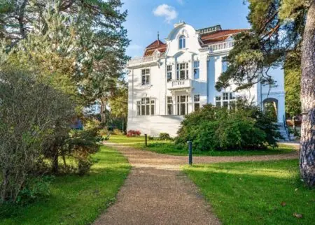 Good Travel-Tipp für Familien: Pineblue Villas auf Usedom – Urlaub an der Ostsee mit Kindern: Ferienhaus // HIMBEER