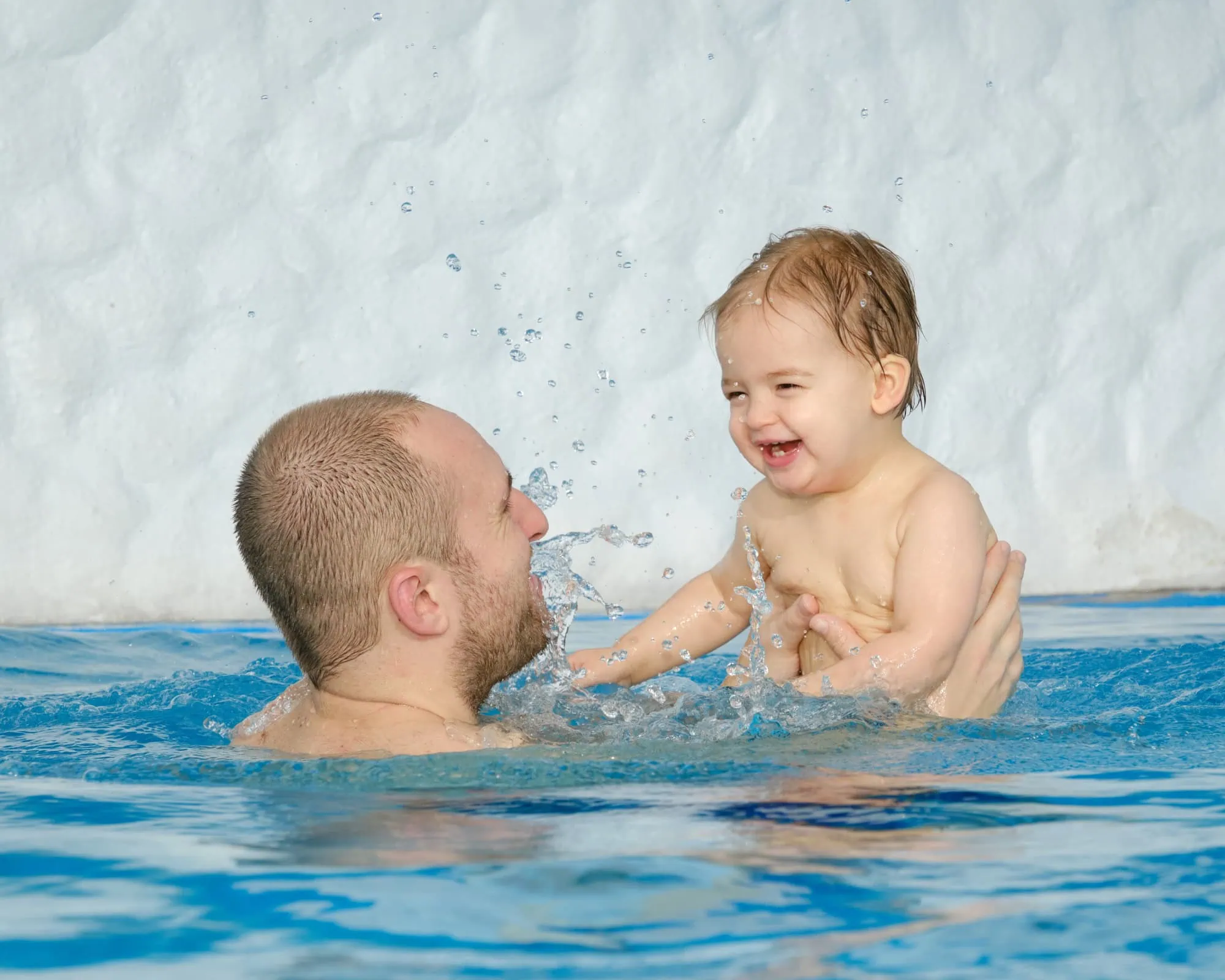 Papa und Baby Schwimmkurs Aqua and Soul // HIMBEER