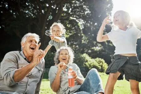 Wonda Kinderbetreuung Babysitterservice: Das Dorf zurückholen // HIMBEER