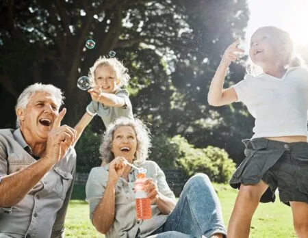 Wonda Kinderbetreuung Babysitterservice: Das Dorf zurückholen // HIMBEER
