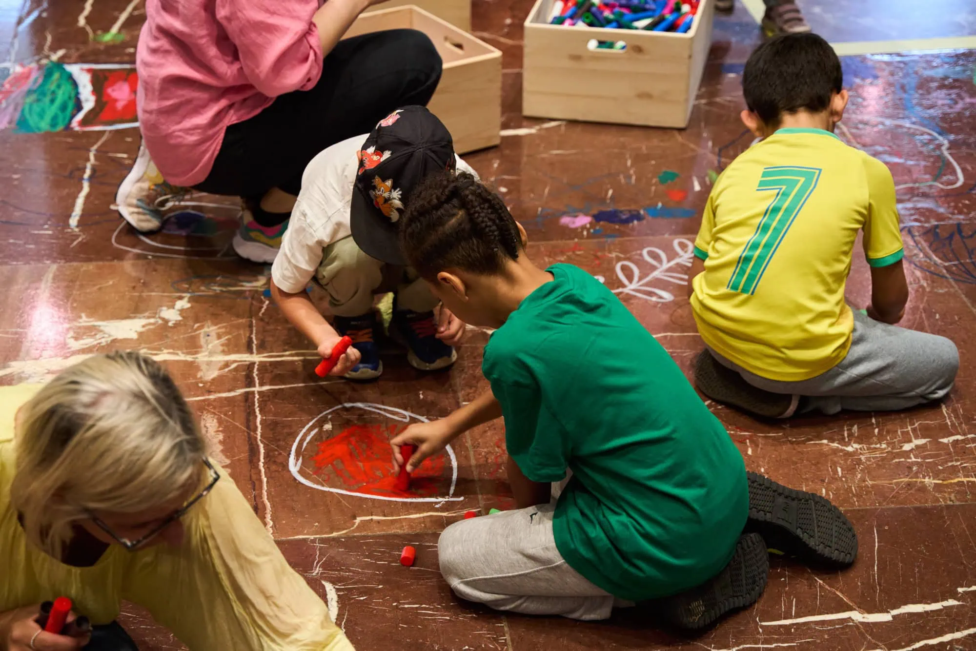Haus Der Kunst Für Kinder Kunstgeschichten seit 1968 // HIMBEER 2025