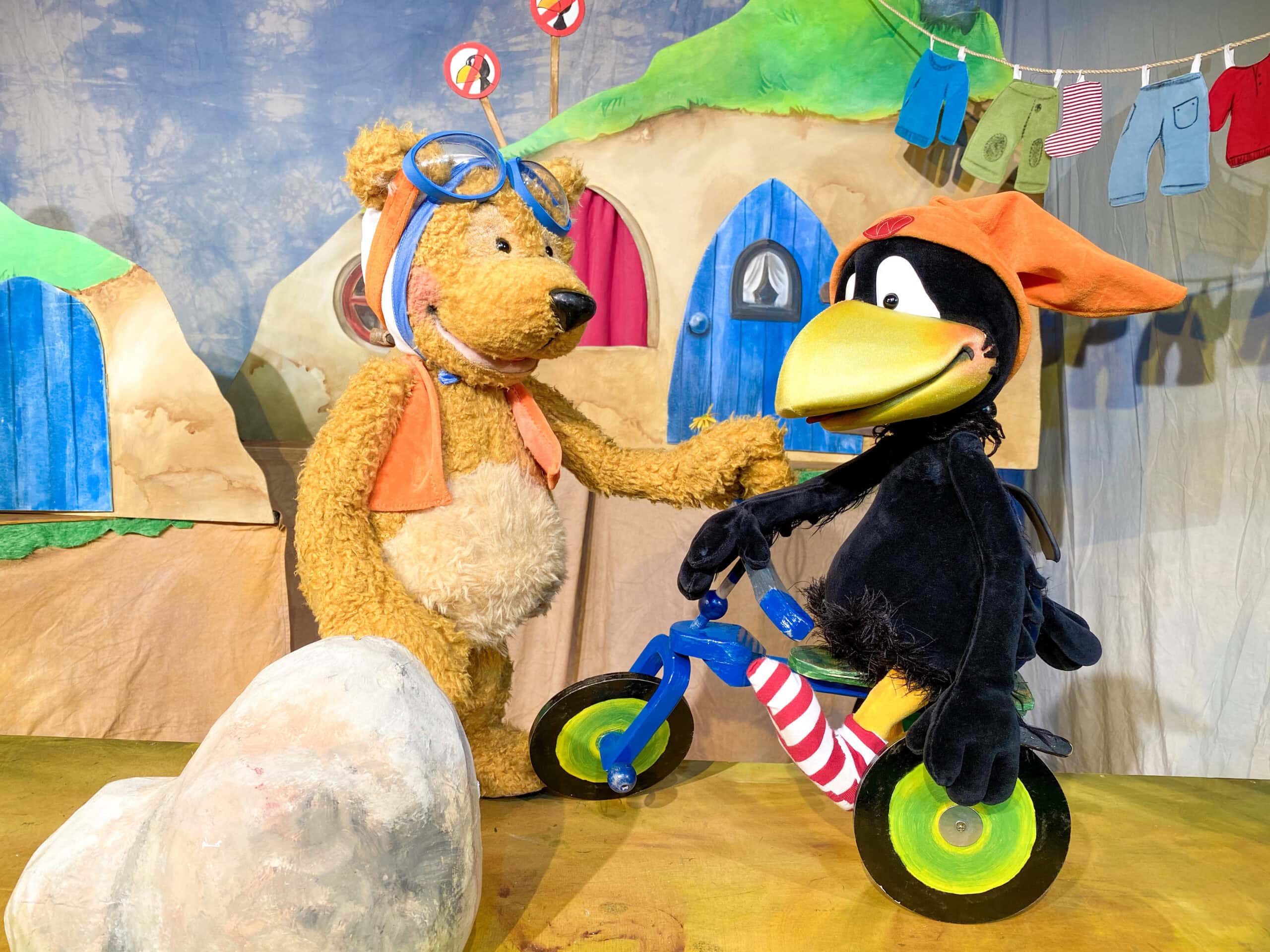 Der kleine Rabe Socke, Deutsches Theater – Tipps fürs erste Novemberwochenende KW 44 // HIMBEER