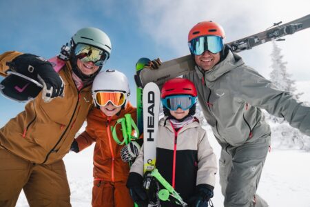 Familienskigebiet Steinplatte Winklmoosalm // HIMBEER 2025