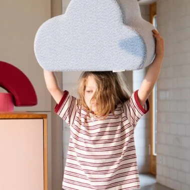 Herbst-Lieblingssachen: Schönes für Kinder und Familien, Drinnen und Draußen, zum Spielen, Wohnen, Anziehen, Spaß haben: Cloud Spielmöbel von Present Stories