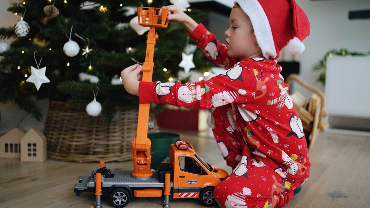 Adventskalender MB Sprinter Arbeitsbühne BRUDER Spielwaren Gewinnspiel 2025 // HIMBEER