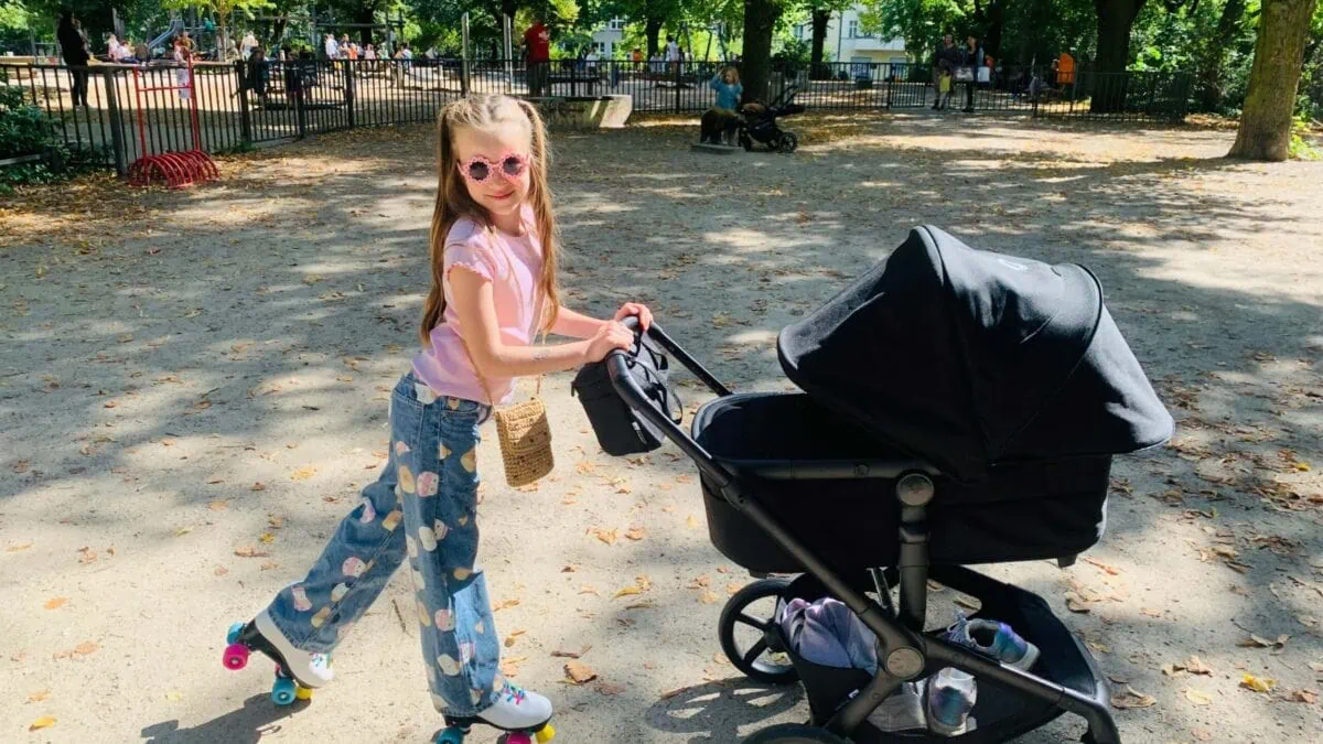 HIMBEER Testbericht: Der Bugaboo Fox 5 Renew im Praxistest – mit Baby und Geschwisterkind durch den urbanen Großstadtalltag