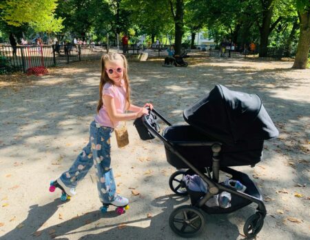 HIMBEER Testbericht: Der Bugaboo Fox 5 Renew im Praxistest – mit Baby und Geschwisterkind durch den urbanen Großstadtalltag
