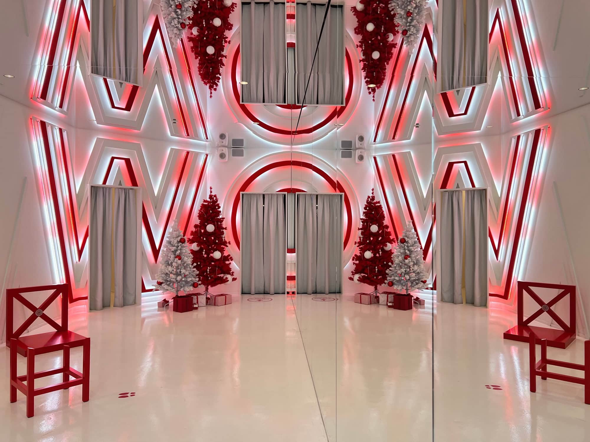 WOW Museum München // HIMBEER