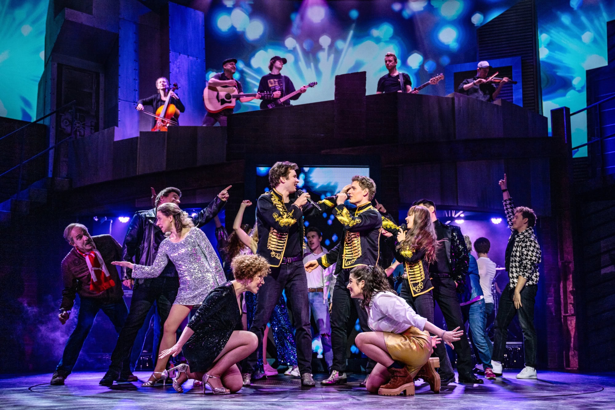 Deutsches Theater München Abenteuerland Musical // HIMBEER Adventskalender 2025