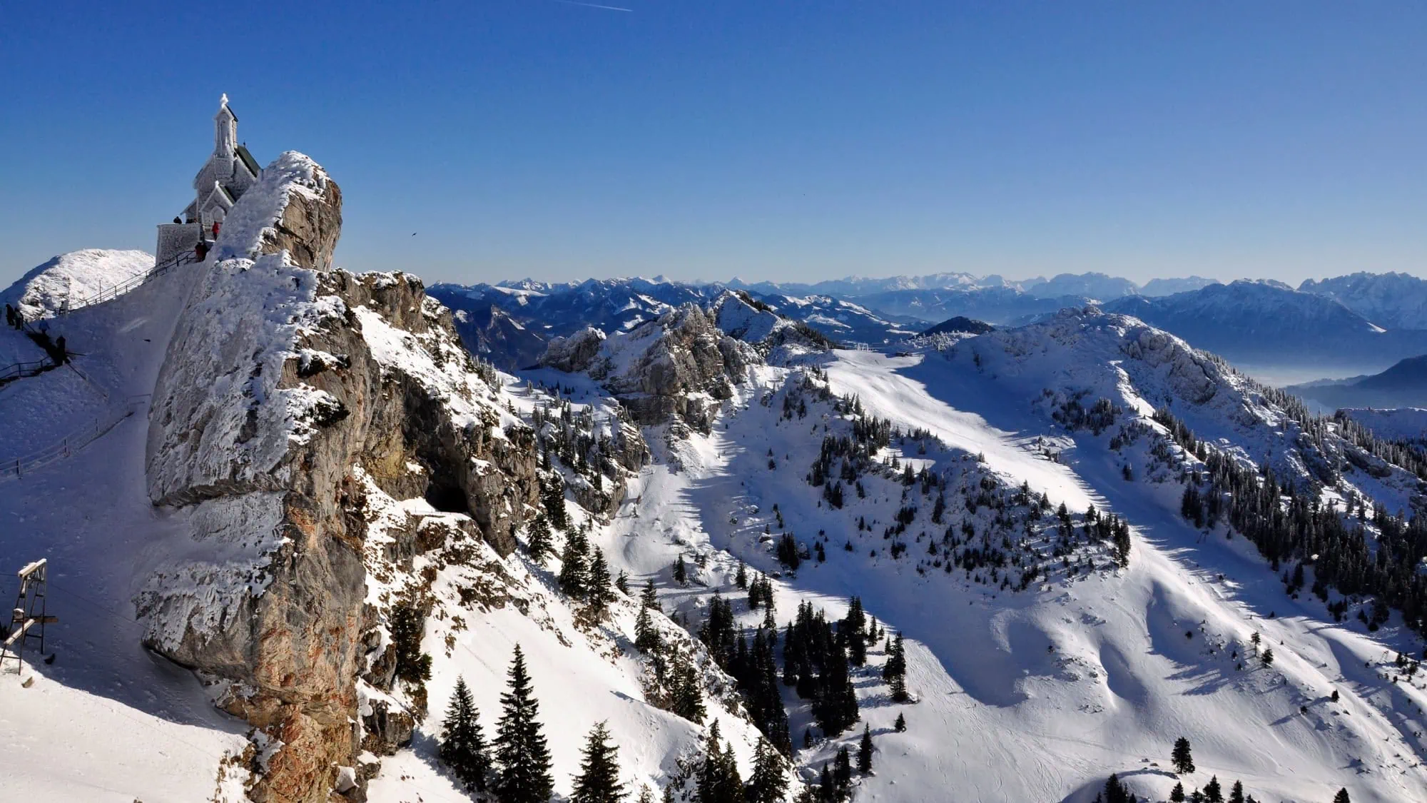 Familienfreundliche Aussichtsberge und Bergbahnen im Chiemsee-Alpenland // HIMBEER Adventskalender 2025