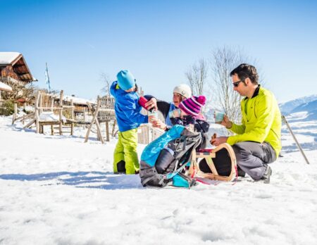 Familienfreundliche Aussichtsberge und Bergbahnen im Chiemsee-Alpenland // HIMBEER Adventskalender 2025
