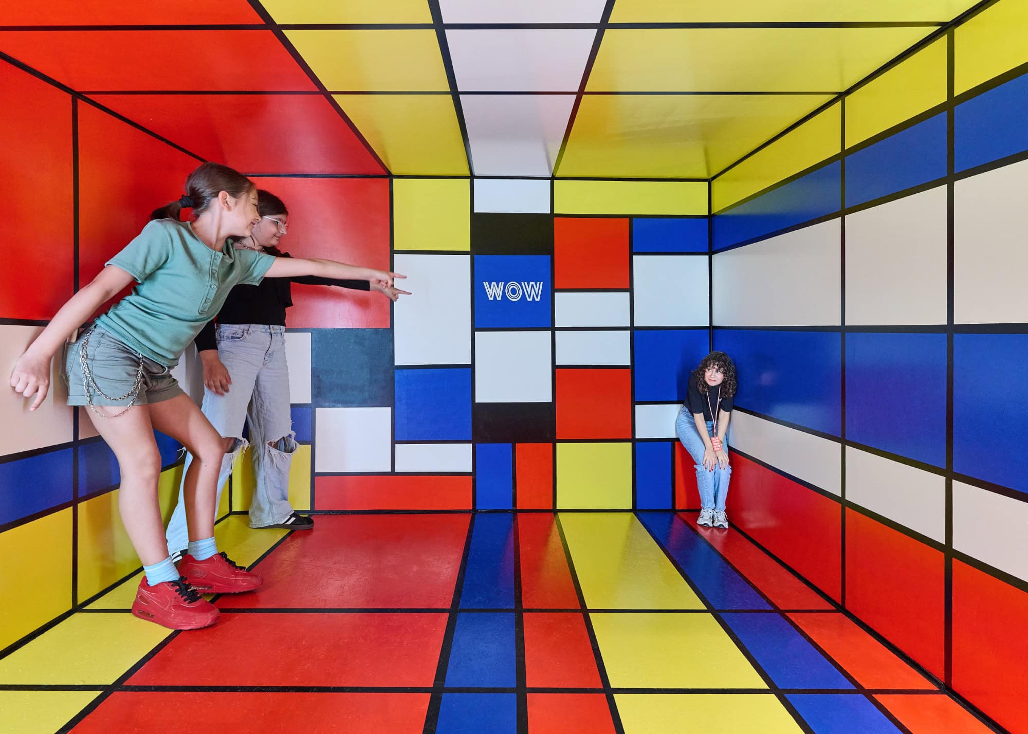 WOW Museum München // HIMBEER