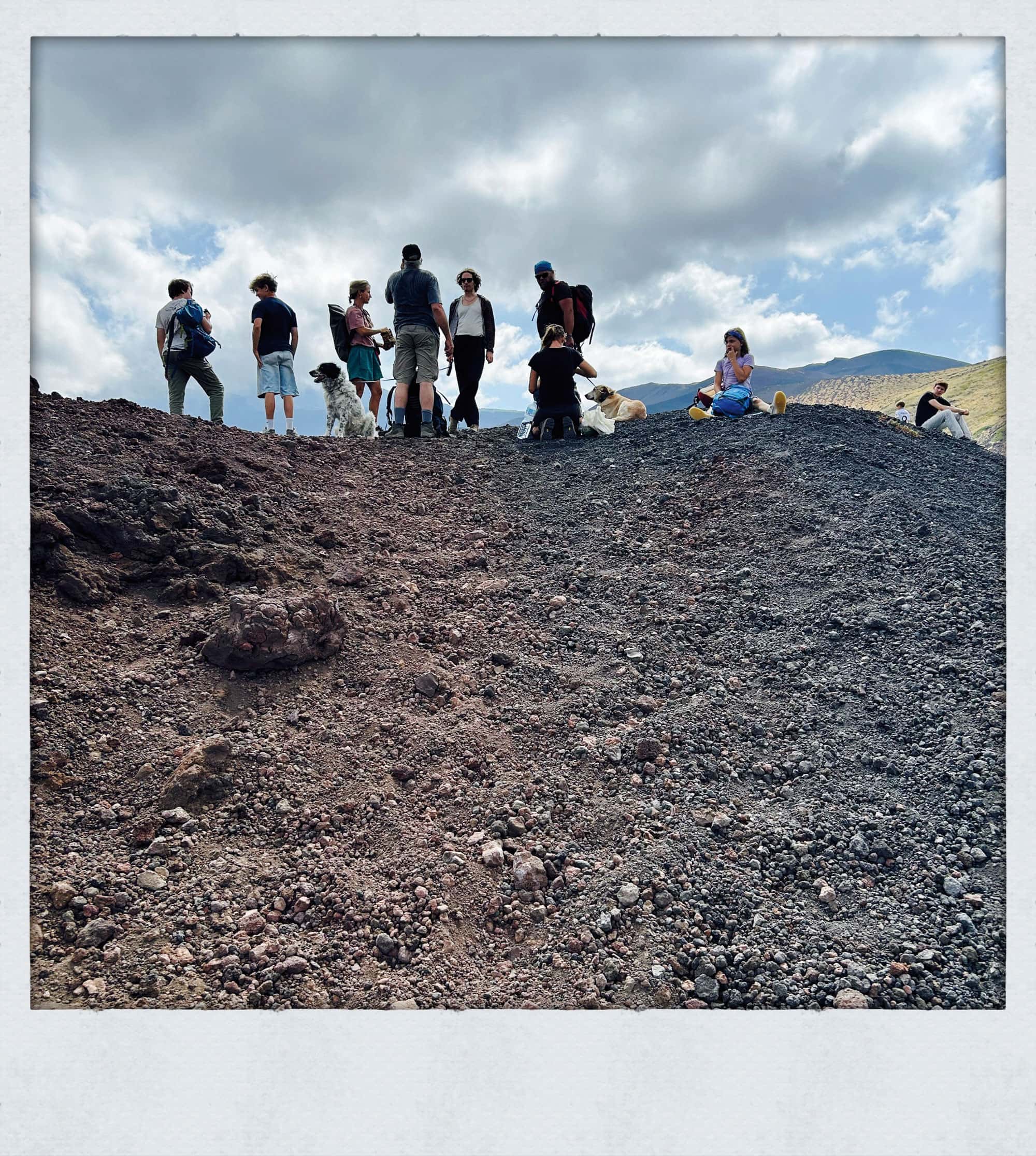 Willkommen im neuen Leben – eine Familie erzählt vom Auswandern nach Sizilien – HIMBEER Titetgeschichte