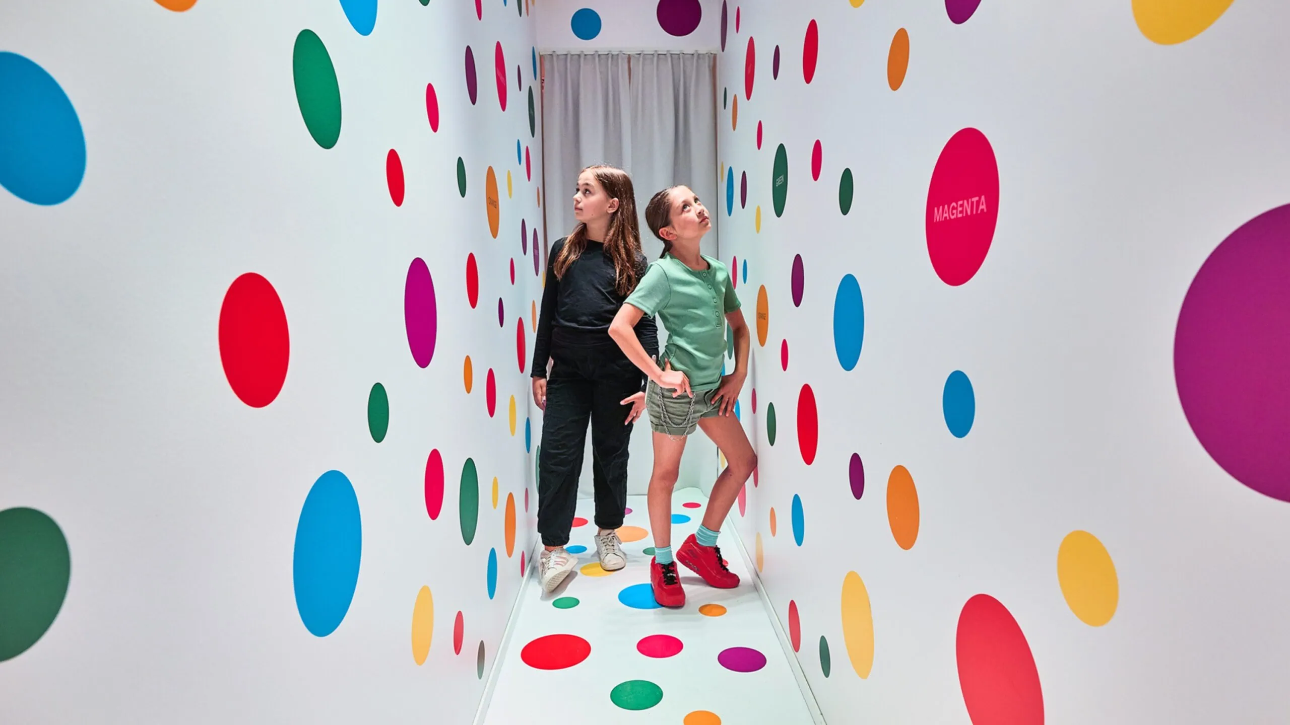 WOW-Museum Illuseum München AD // HIMBEER 2026