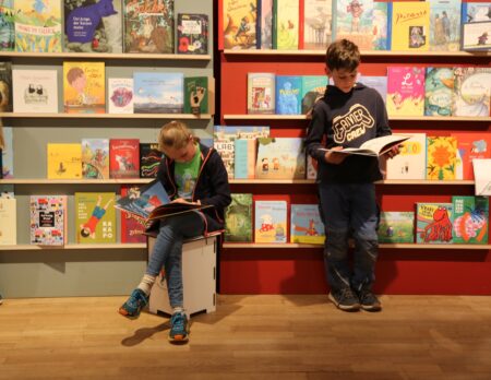 Münchner Bücherschau junior // HIMBEER