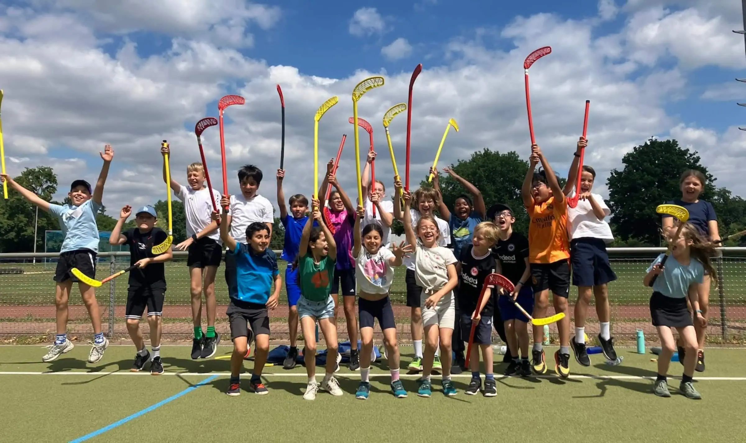 Sportlich-bewegte Ferienkurse bei Kidz Multisport Camps // HIMBEER