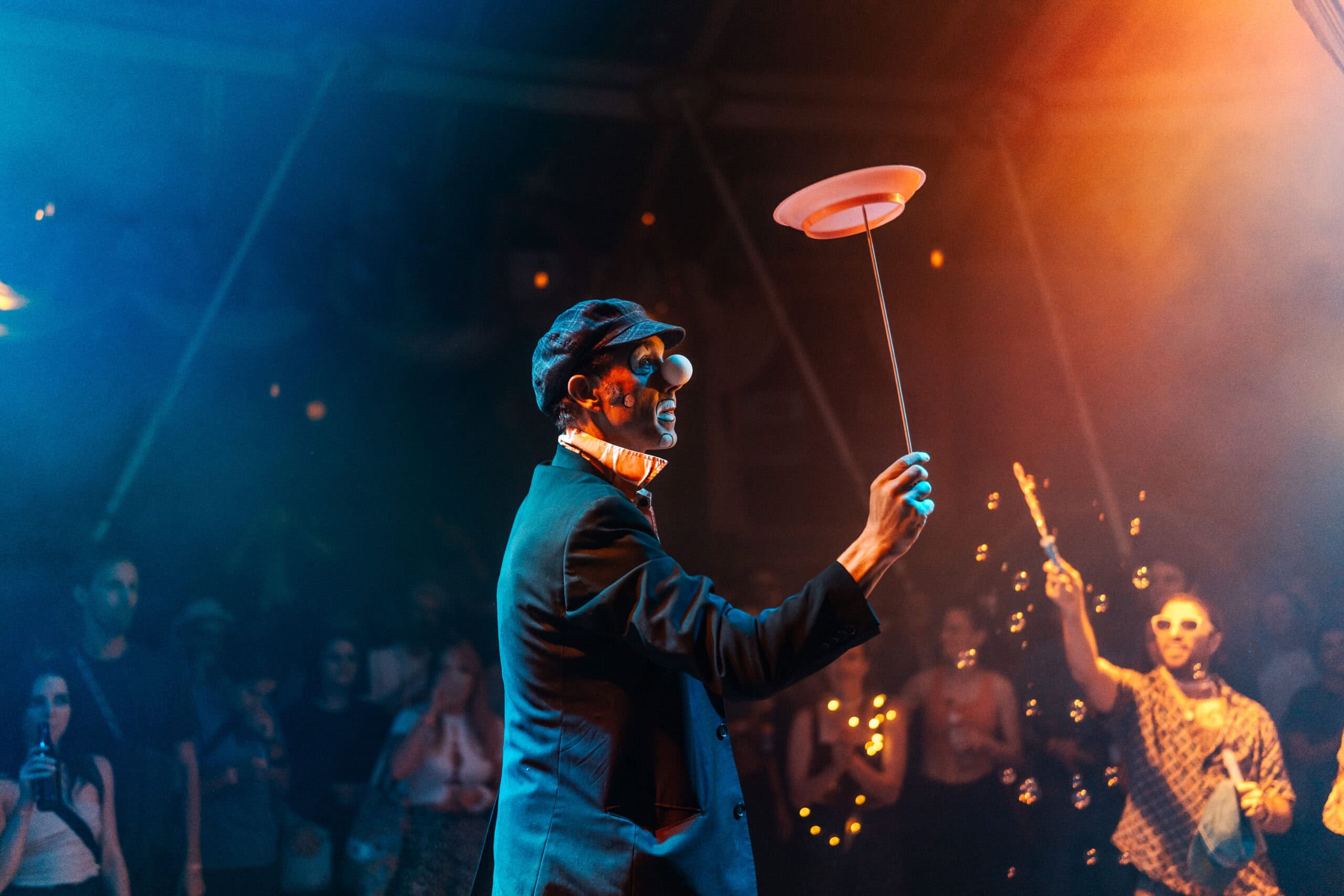 EinMannEinKofferEinWanderZirkus mit Clown Pepe – Tipps fürs erste Maiwochenende KW 18 // HIMBEER