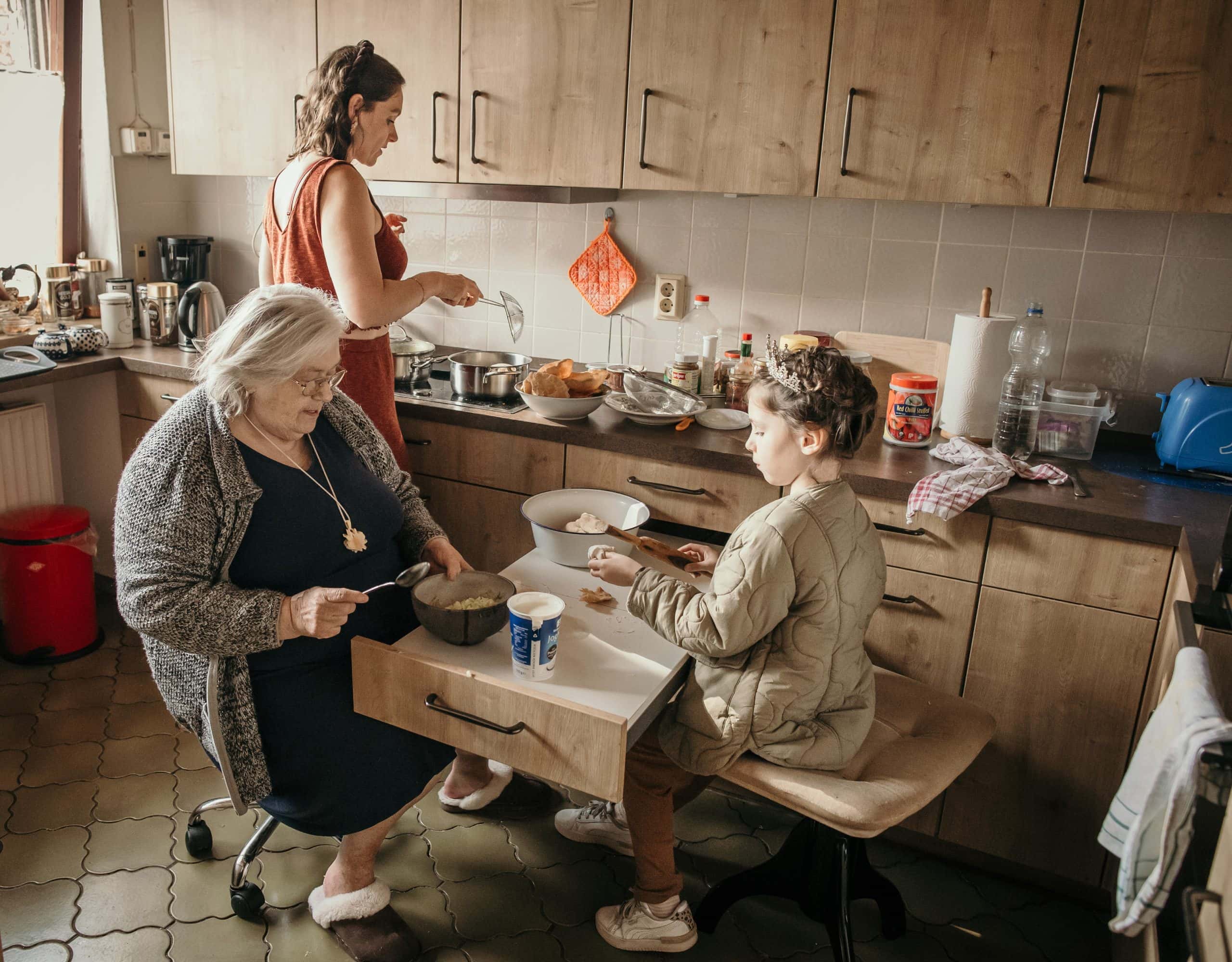 Dokumentarische Großeltern-Fotoreportagem – wertvolle Erinnerungen bewahren