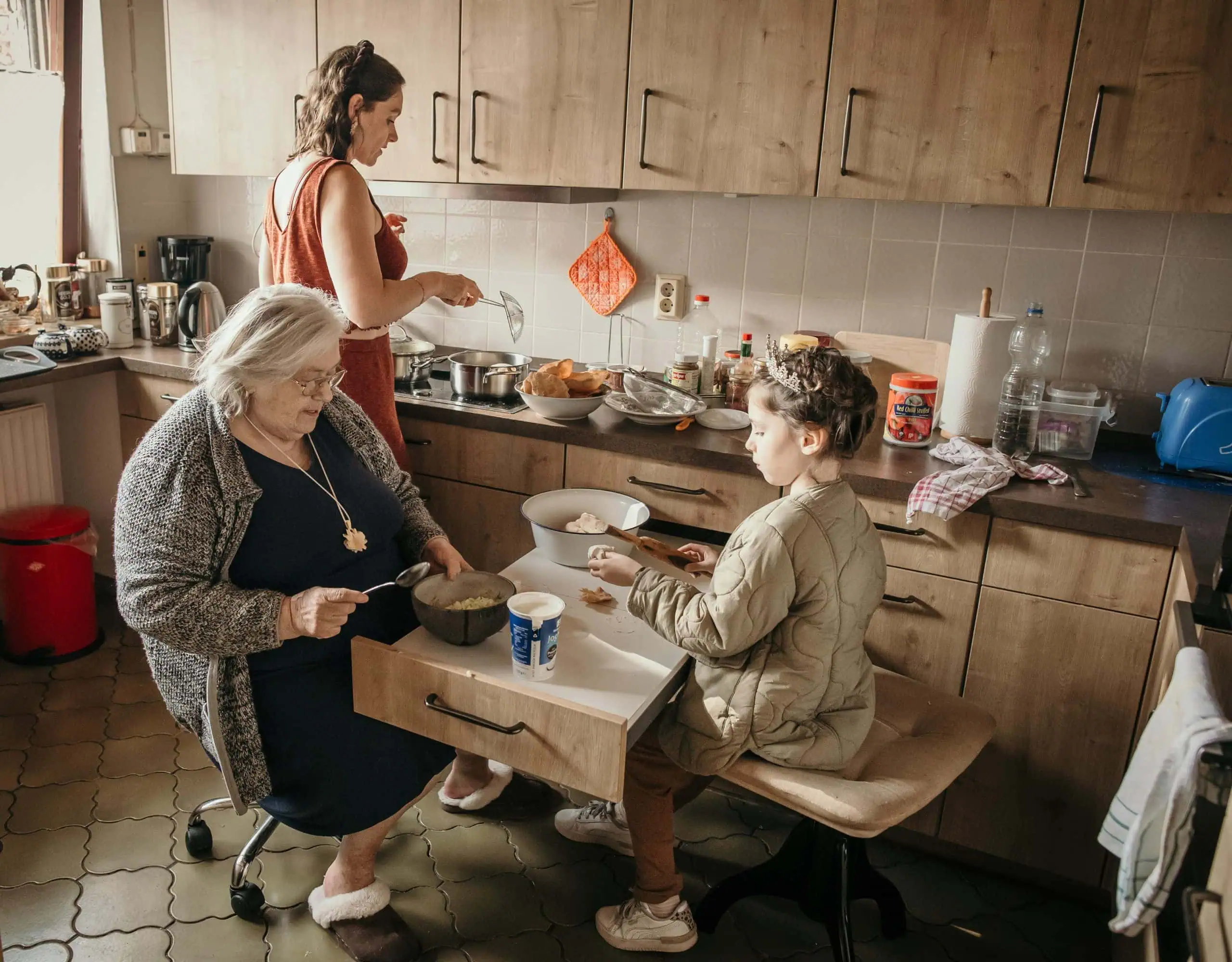 Dokumentarische Großeltern-Fotoreportagem – wertvolle Erinnerungen bewahren