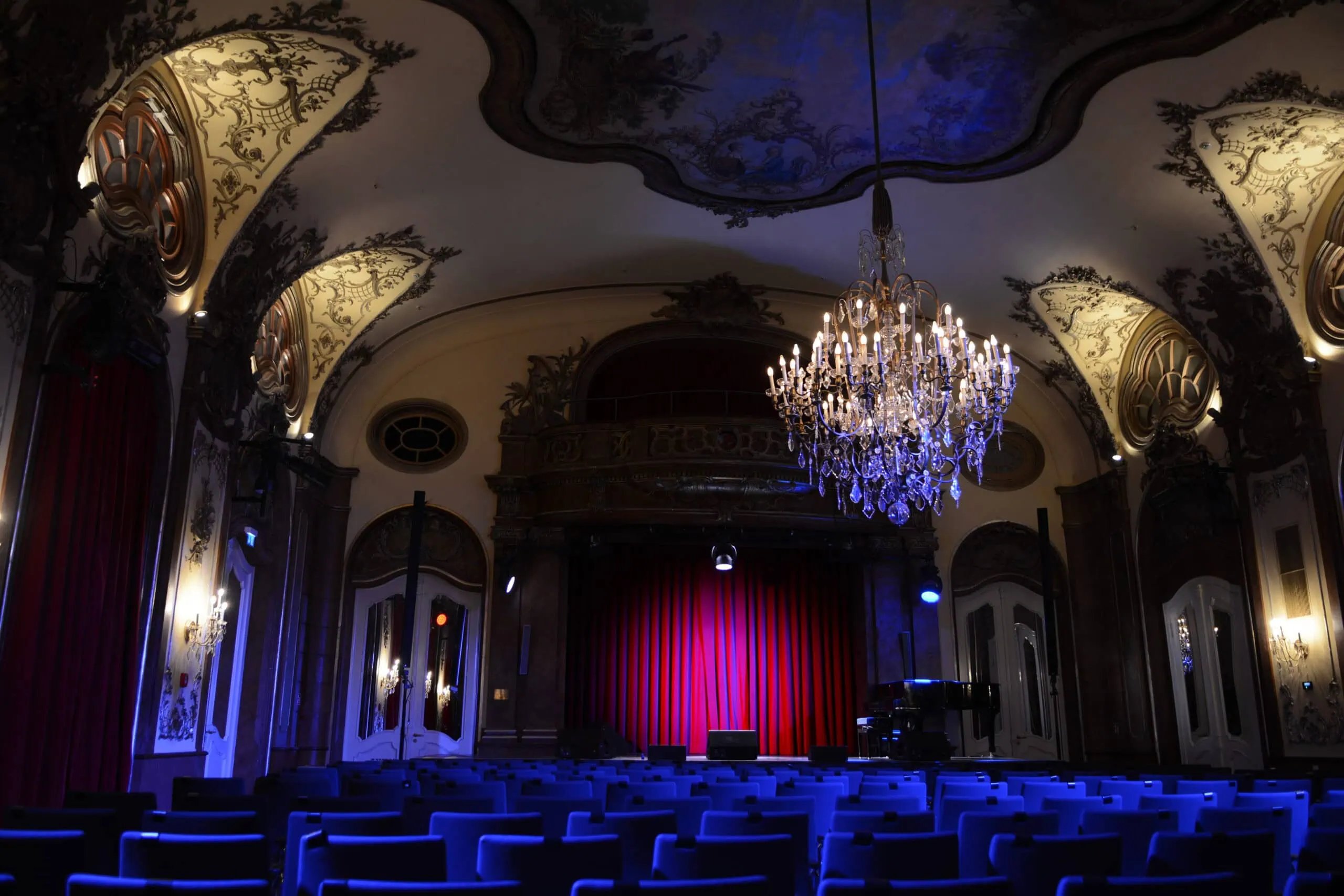 Peter und der Wolf, Silbersaal im Deurtschen Theater – Tipps fürs erste Maiwochenende KW 18 // HIMBEER