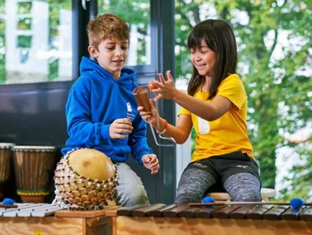 Die Schule der Zukunft: Bavarian International School in München // HIMBEER