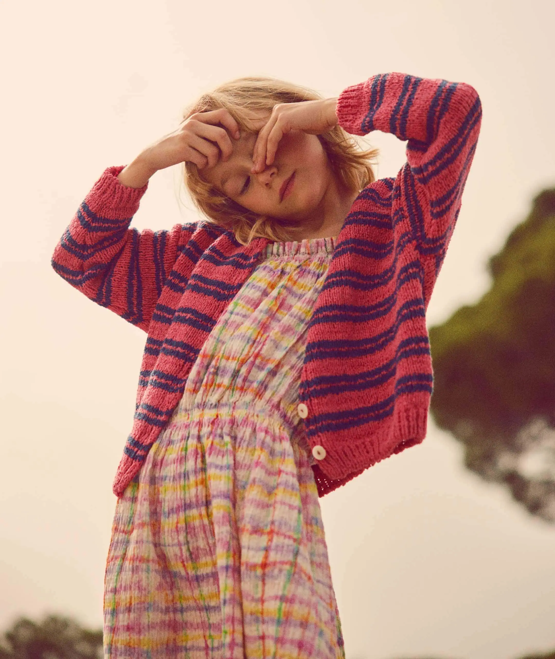 Kindermode SS26 – Sommerliche Kindermode von Alexandra Klever inszeniert für das Familienmagazin HIMBEER