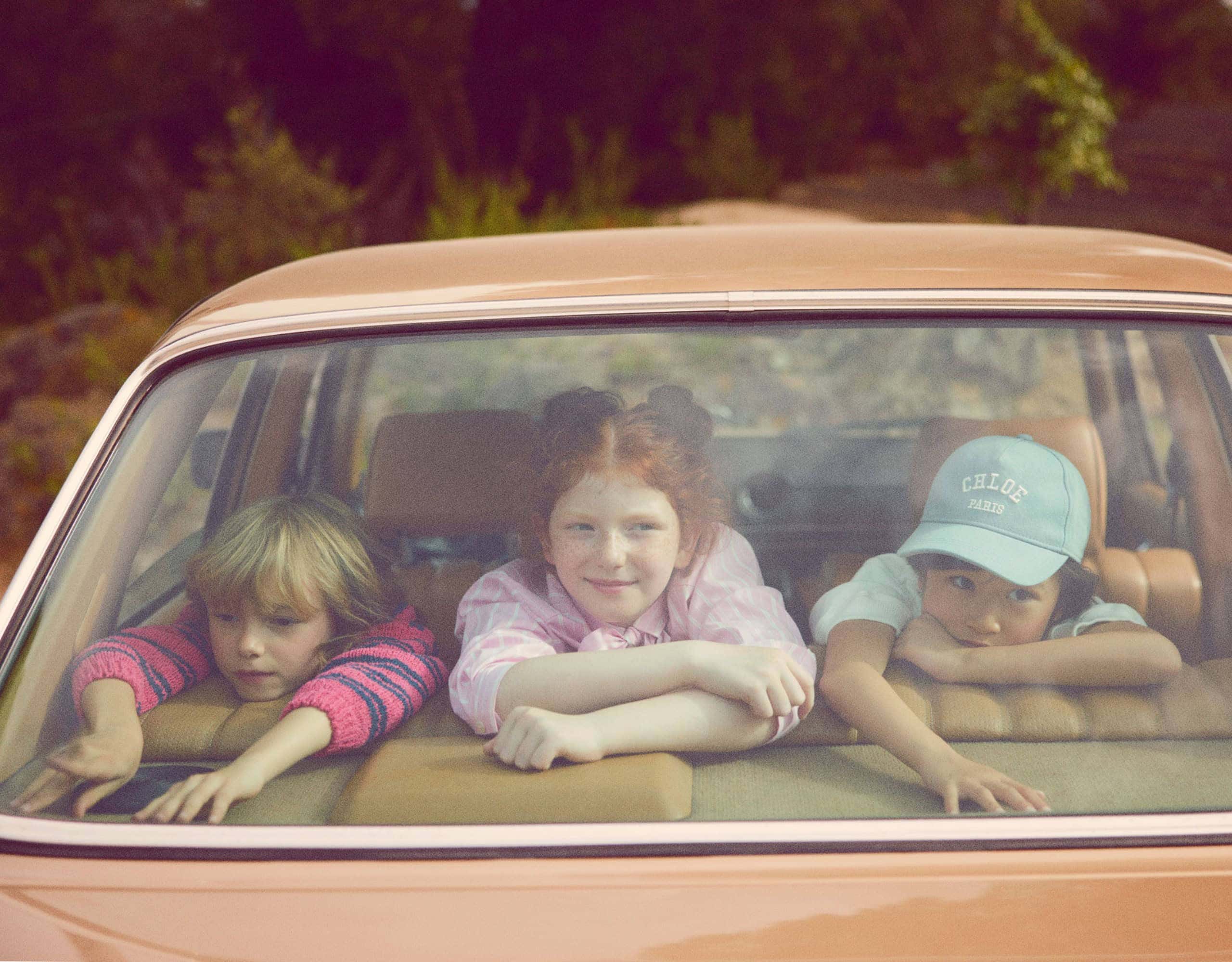 Kindermode SS26 – Sommerliche Kindermode von Alexandra Klever inszeniert für das Familienmagazin HIMBEER
