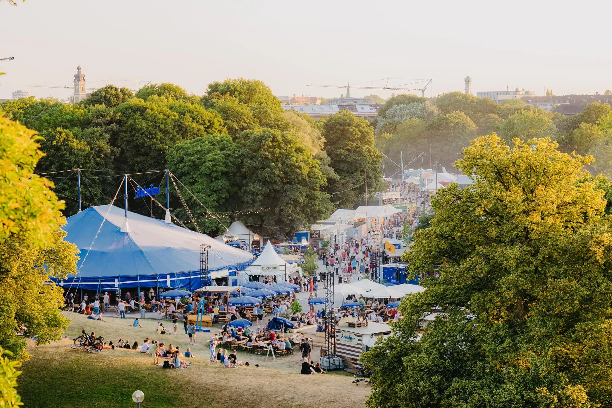Tollwood Sommerfestival – Tipps fürs dritte Juniwochenende KW 25 // HIMBEER