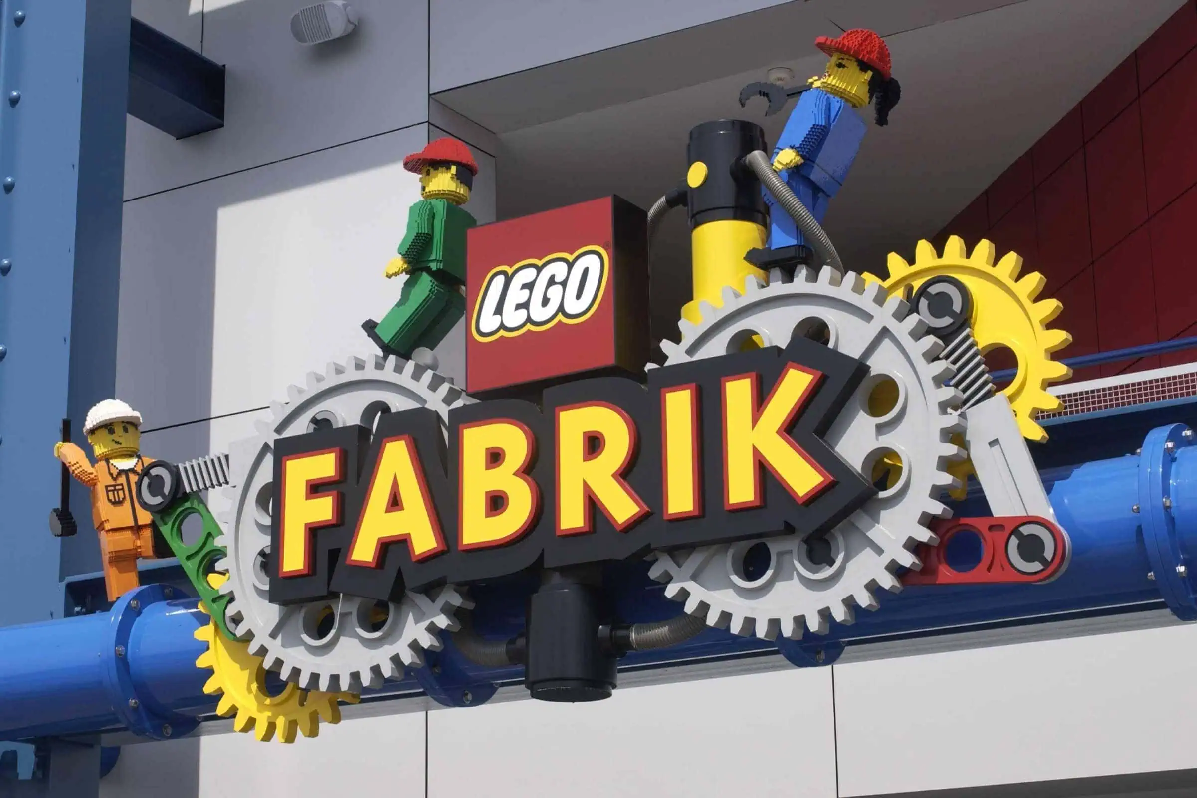 LEGOLAND Deutschland, Entdeckungen in der LEGO Fabrik // HIMBEER